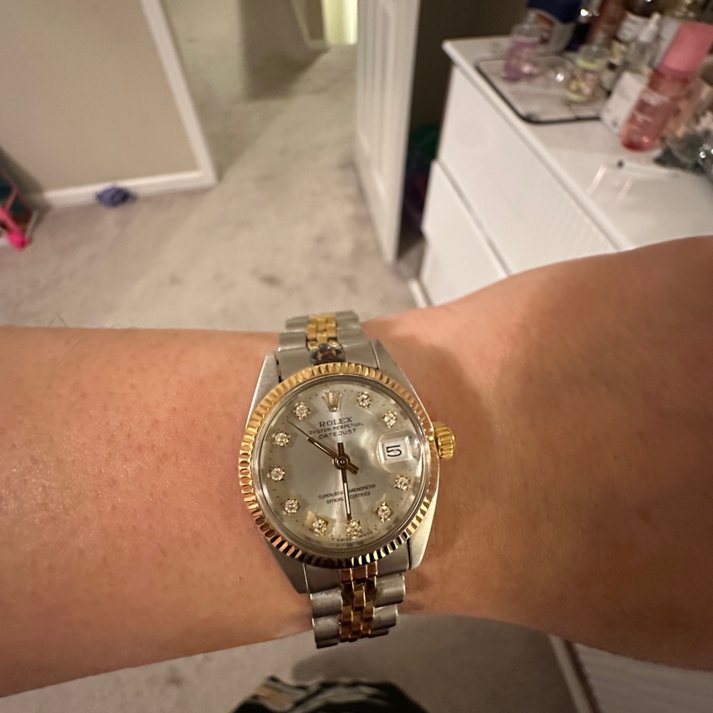 Rolex Women's Two-Tone Gold and Silver Watch pre owned !!! - Picture 6 of 8